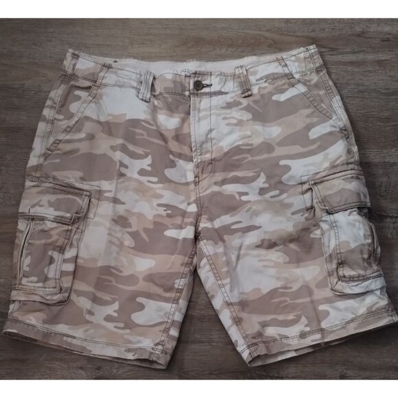 CHINOS Authentiques Cargo Shorts Army Camo Baggy Mens 40 Heavy Made Hike - Picture 2 of 9